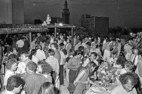 1985-openingparty