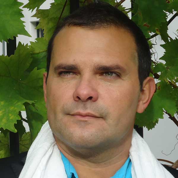 William Navarrete