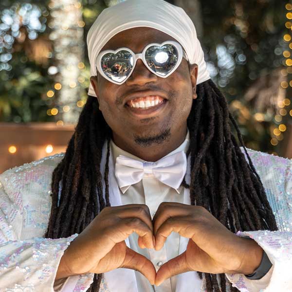 Kemy J & The Feel-Good Fiesta